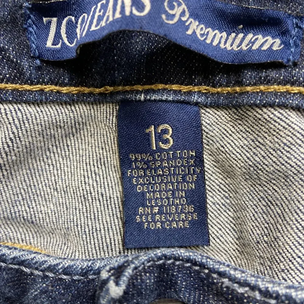 ZCO Premium‎ Cuffed Denim Shorts Women’s Size 13 Blue Denim